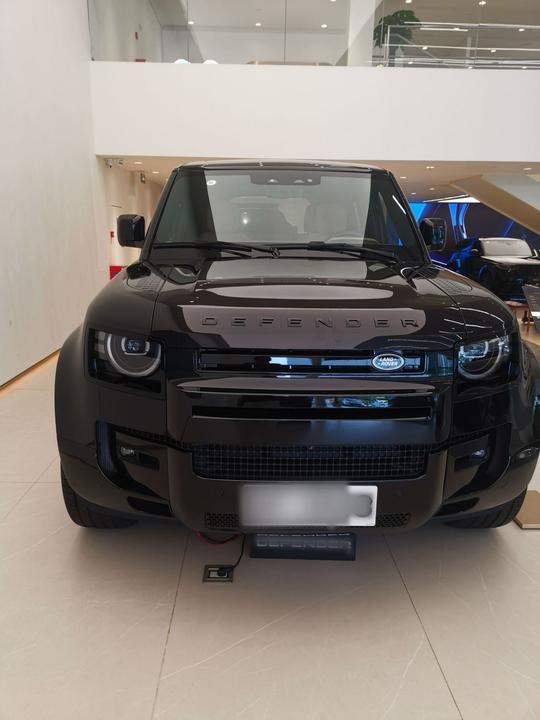 Defender 2026 110 3.0T X-Dynamic SE photo 2