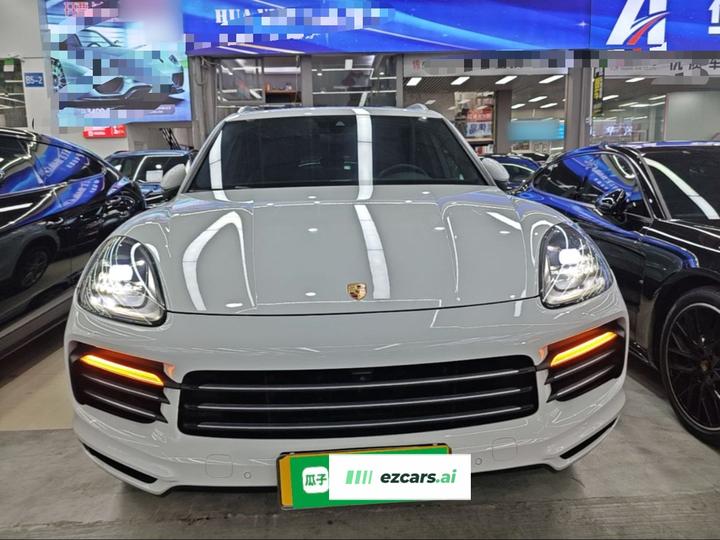 2018 Cayenne 3.0T photo 2