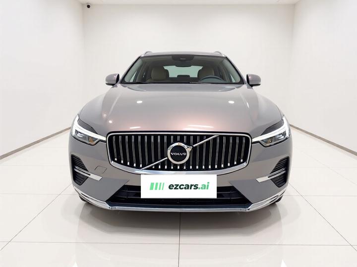 XC60 2022 B5 AWD Luxury photo 2