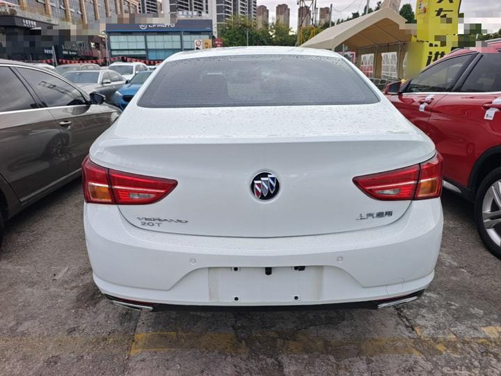 Verano 2015 Sedan 20T DCT Leading photo 5