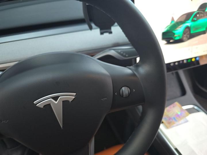 Model Y 2023 RWD photo 8