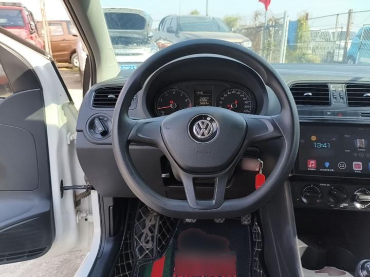 Polo 2016 1.4L MT photo 2