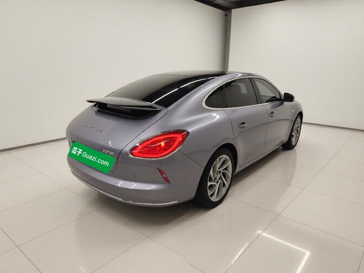 2022 555km Premium photo 4