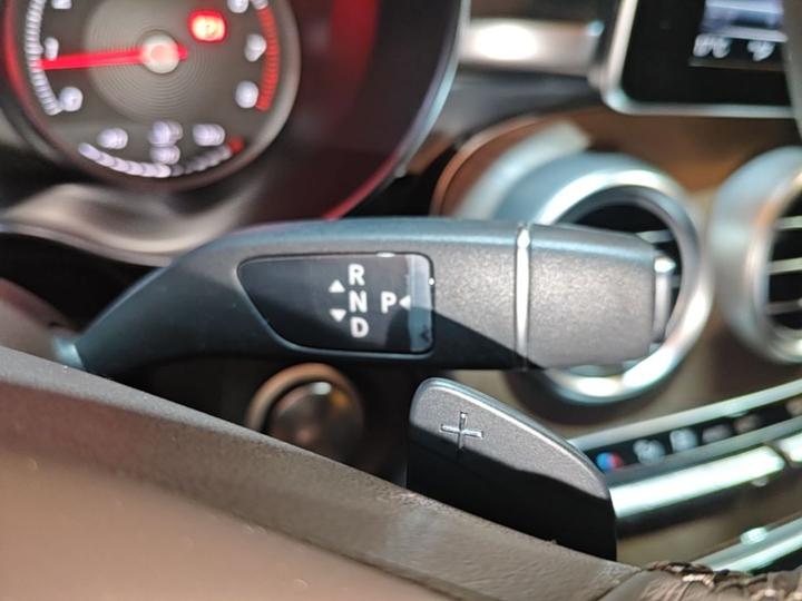 GLC 2018 GLC 300 4MATIC Dynamic photo 5