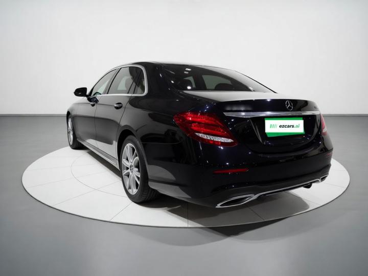 E-Class 2020 E 300 L Sport Fashion photo 4