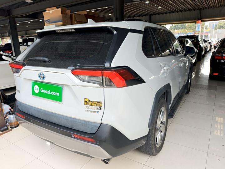 RAV4 2021 Hybrid 2.5L E-CVT RWD Elite photo 4