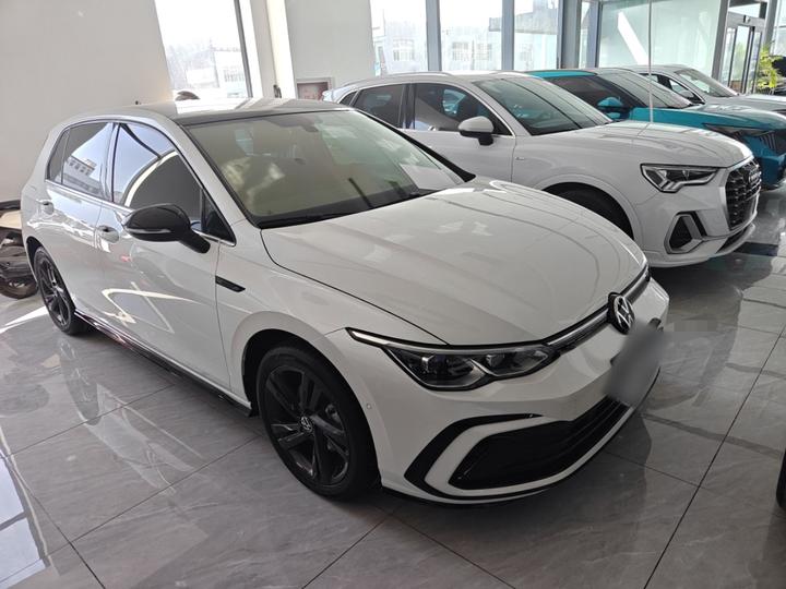 Golf 2023 Facelift 280TSI DSG R-Line Lite photo 3