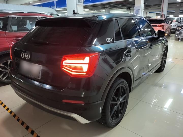 Q2L 2020 35 TFSI Progressive Dynamic photo 6