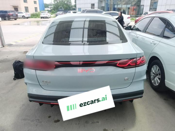 Qin L 2024 DM-i 80KM Leading photo 3