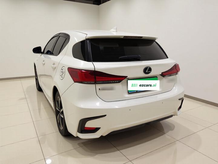 CT 2017 CT200h Comfort China VI photo 4