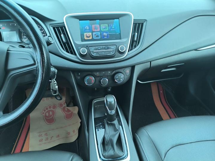 Cavalier 2019 320 AT photo 8