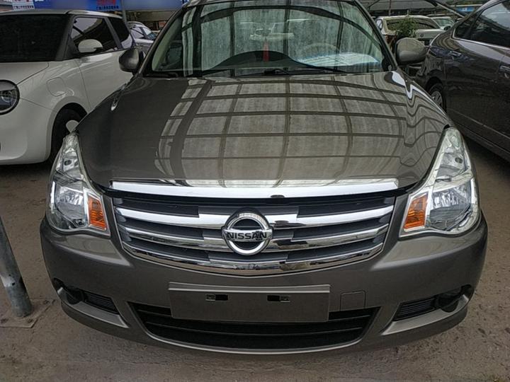 Sylphy 2012 Classic 1.6XE MT Comfort photo 2