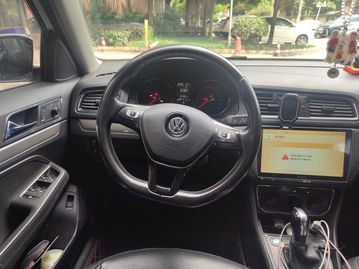 Lavida 2017 1.6L AT Comfort photo 3