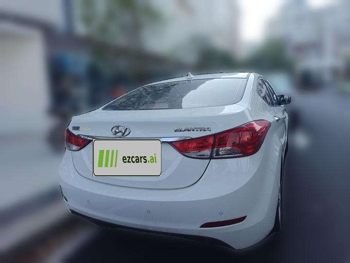 Elantra 2012 1.6L AT Premium photo 5