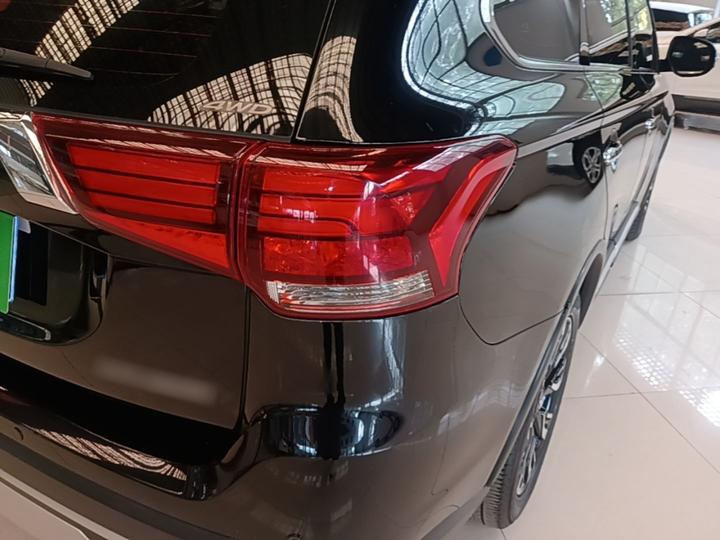 Outlander 2020 2.4L AWD Enjoy 5-Seater photo 7