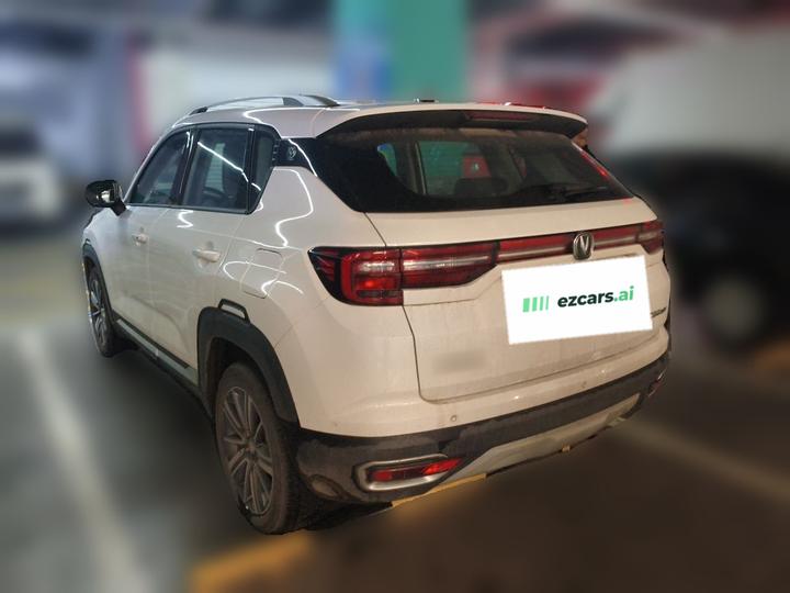 CS35PLUS 2019 1.6L AT photo 4