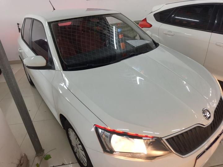 Fabia 2015 1.4L MT photo 3