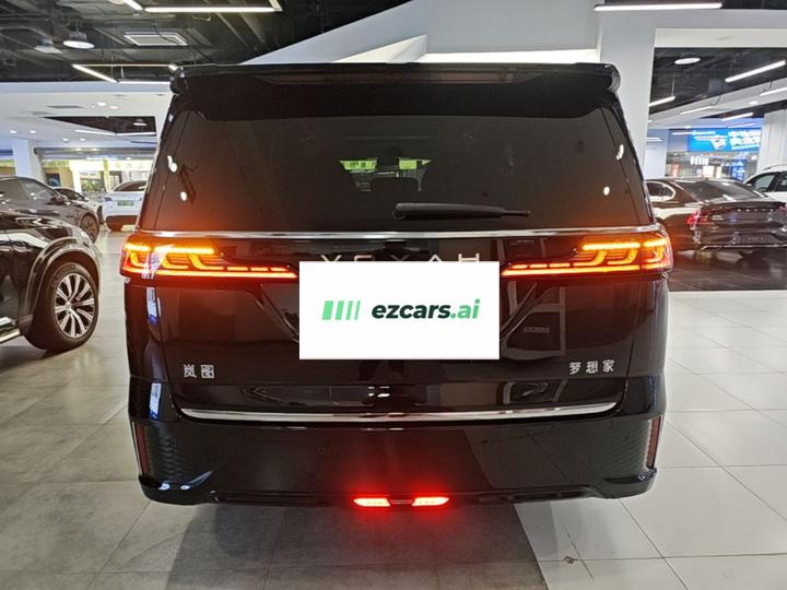 Voyah Dreamer 2025 PHEV AWD Flagship photo 3