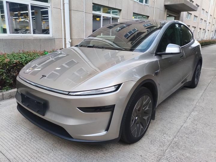Model Y L 2025 Long Range AWD