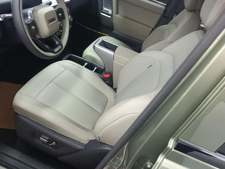 iCAR-Class V23 2025 501 AWD ADAS photo 6