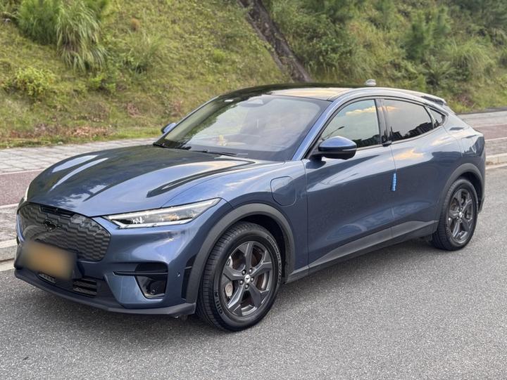 2021 RWD Standard Range