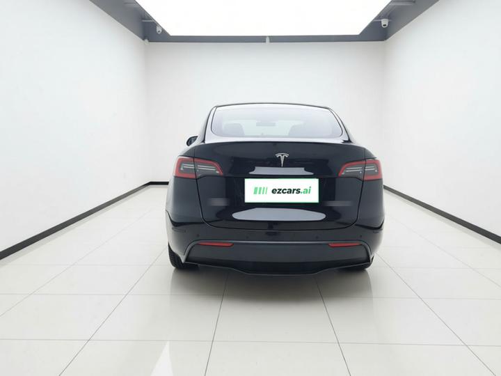 Model Y 2023 RWD photo 5