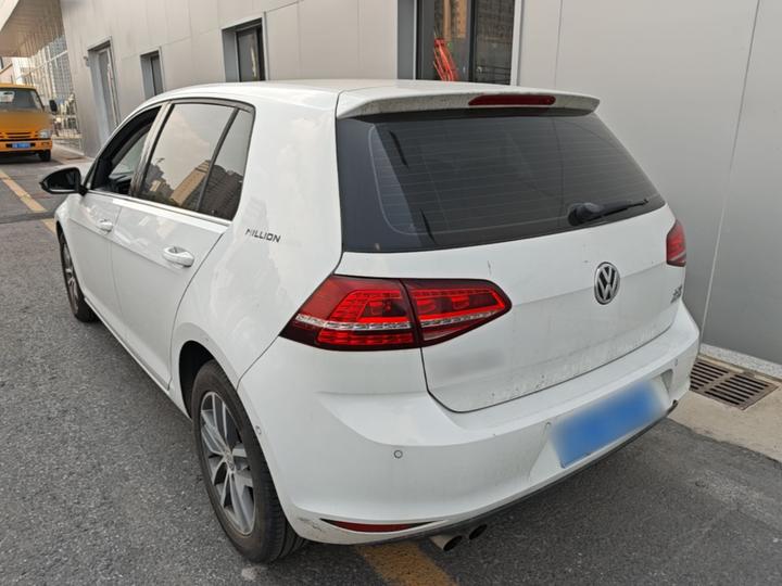 Golf 2017 230TSI AT Luxury Anniversary Edition photo 4