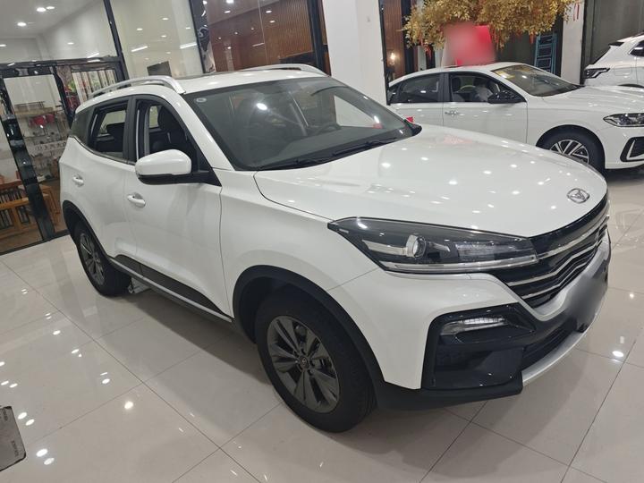 2025 1.5L CVT Luxury photo 3