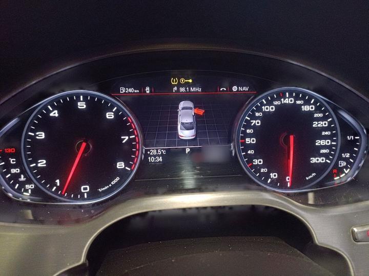 A8 2013 A8L 45 TFSI quattro Luxury photo 4