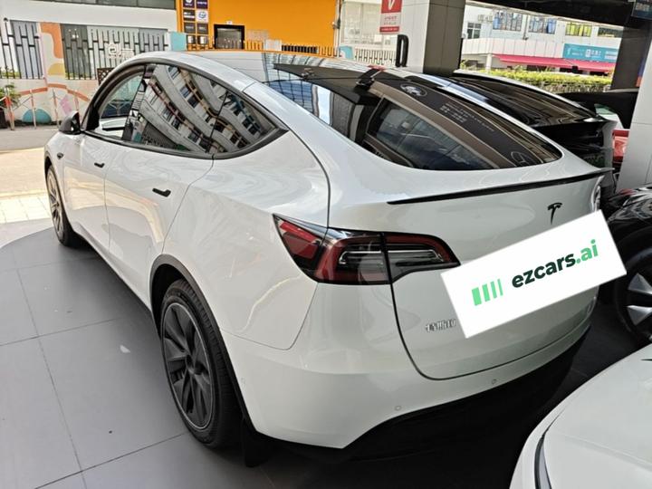 Model Y 2021 Standard Range RWD photo 4