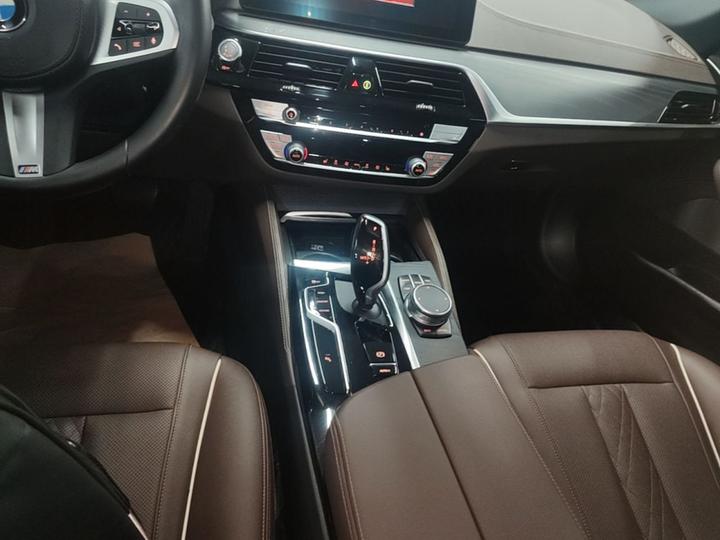 5 Series 2021 Facelift 530Li Leading M Sport Package photo 5