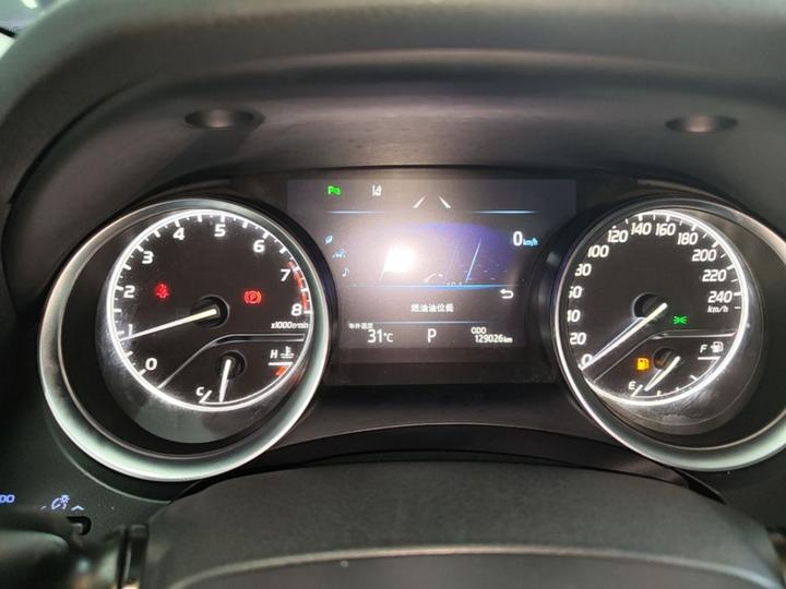 Camry 2018 2.0G Luxury photo 6