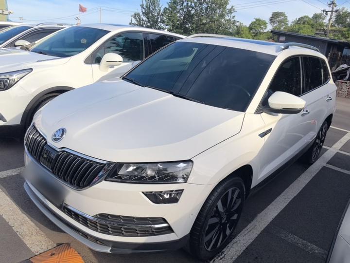 Karoq 2021 TSI280 Luxury