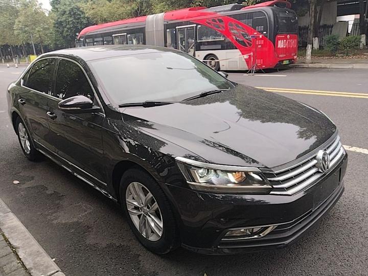 Passat 2016 330TSI DSG photo 3