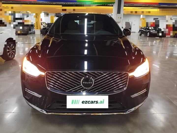 XC60 2026 B5 AWD Luxury photo 2