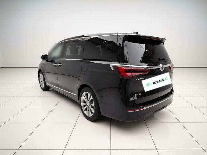 GL8 2022 Avenir 7-Seater photo 4