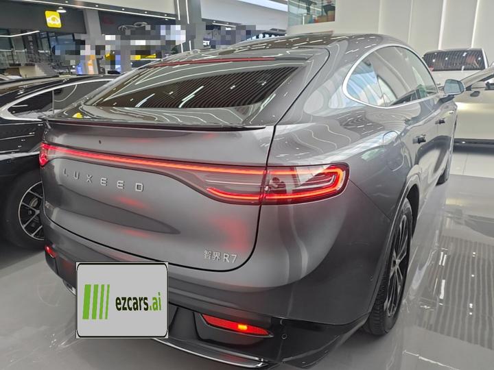 HIMA Luxeed R7 2025 EREV 251km Max photo 5