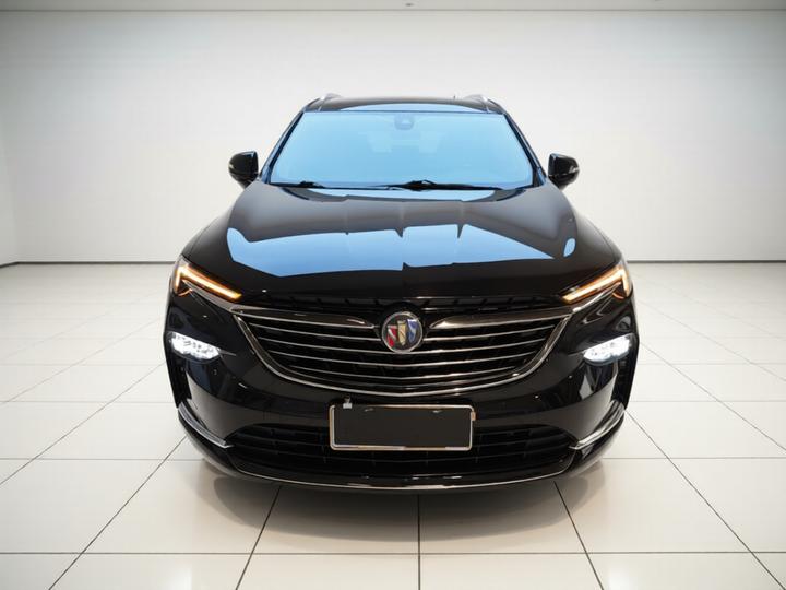 2020 28T AWD Flagship photo 2