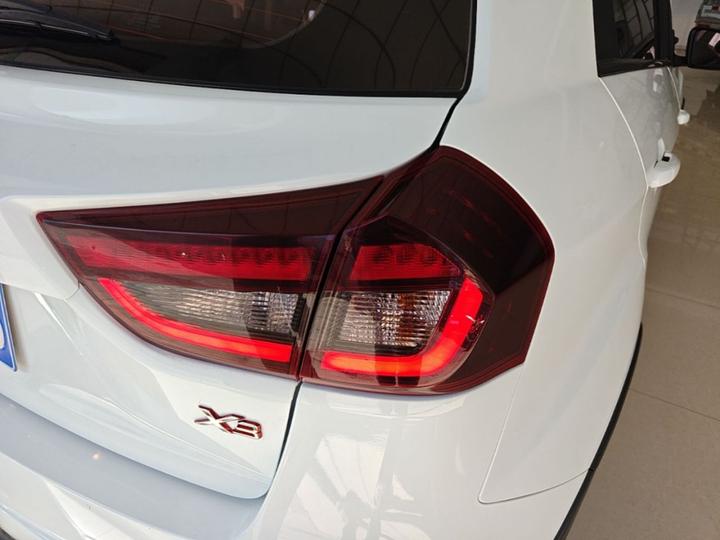 Vision X3 2020 1.5L CVT Premium photo 7