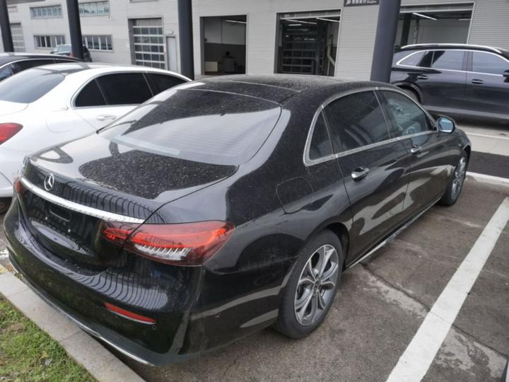 E-Class 2021 E 300 L Sport Luxury photo 4