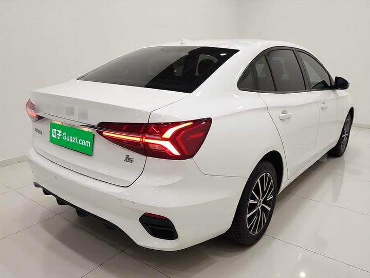 i5 2021 1.5L CVT Platinum photo 4
