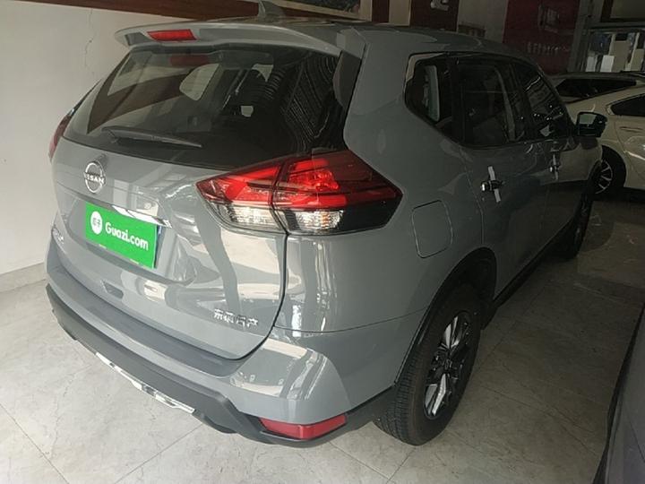 X-Trail 2025 2.0L RWD Leading photo 4