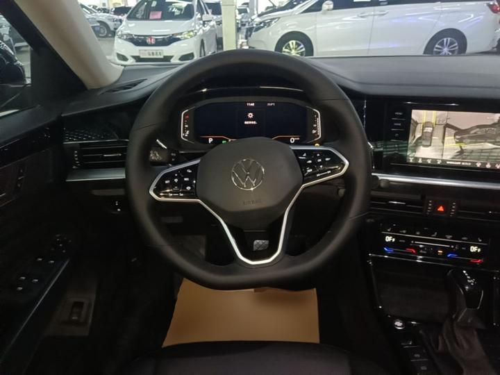 Passat 2023 Facelift 330TSI Elite photo 2
