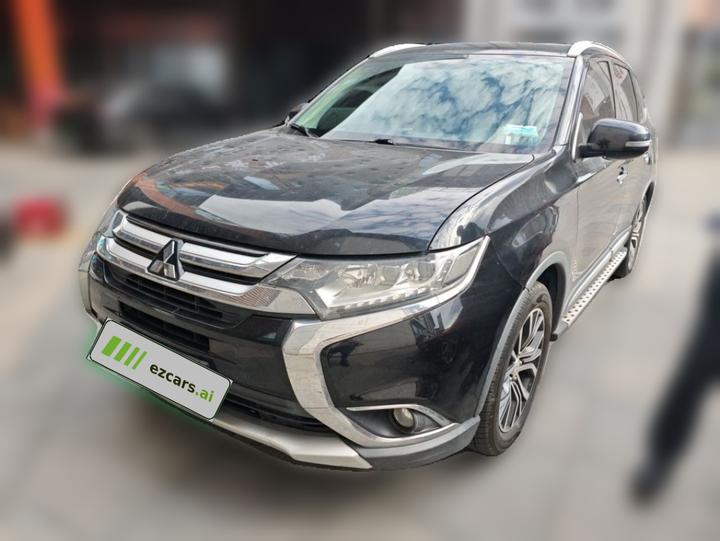 Outlander 2018 2.4L AWD Luxury 7-Seater