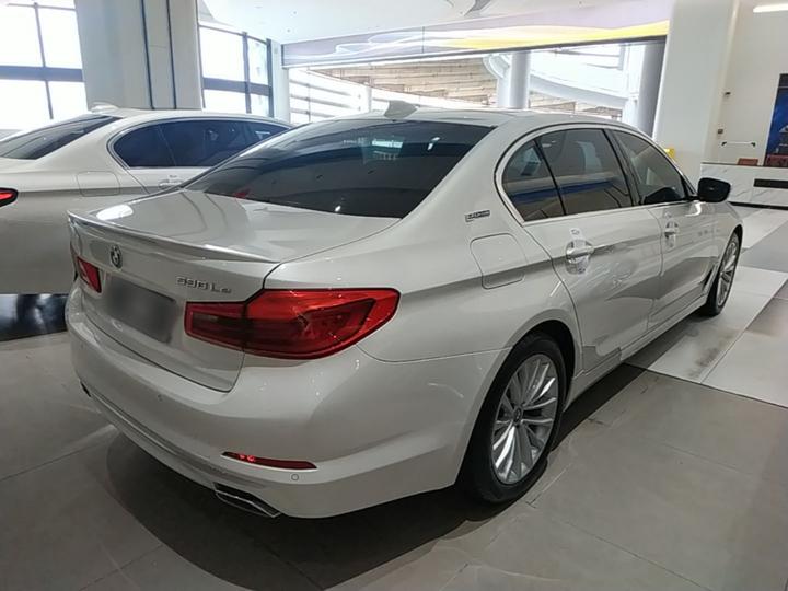 5 Series EV 2019 Facelift 530Le Luxury photo 4