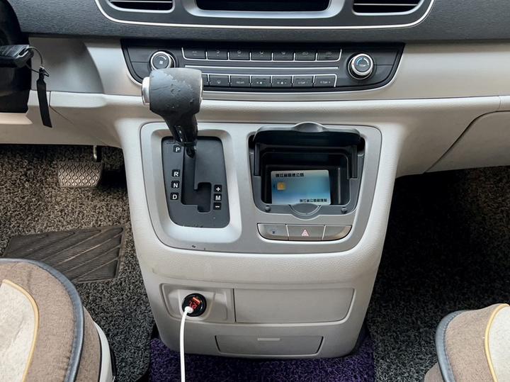 MAXUS G10 2014 2.0T AT Elite photo 5