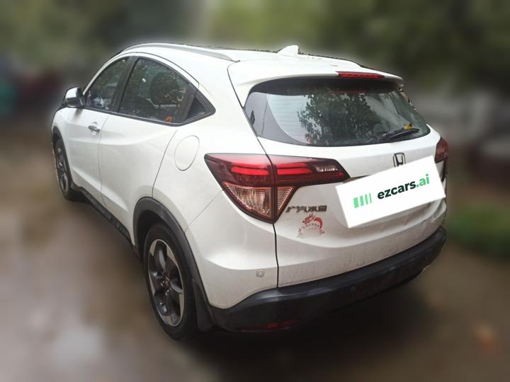 Vezel 2015 1.8L CVT RWD Luxury photo 4