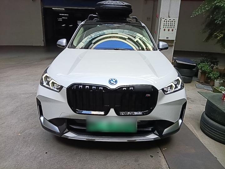 iX1 2023 eDrive25L X Design Package photo 2
