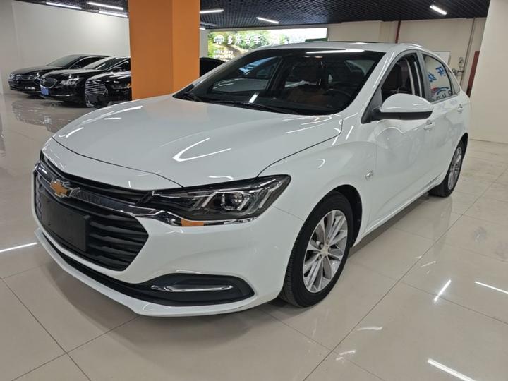 Cruze 2022 320 AT