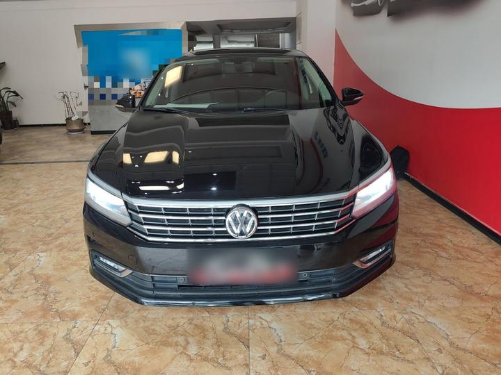 Passat 2017 330TSI DSG photo 2